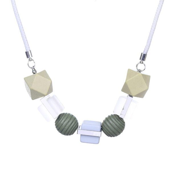 9986125644429 Colored wood pendant necklace unique design