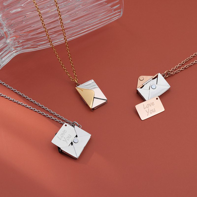 a1f5d434 71d6 4892 9b3e 6fbec82295c8 The timeless accessory with a personal touch that is the All-Match Love Letter Necklace
