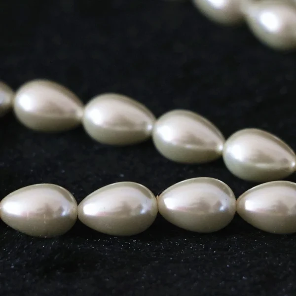 Water Droplet Shape Imitation Pearl Beads