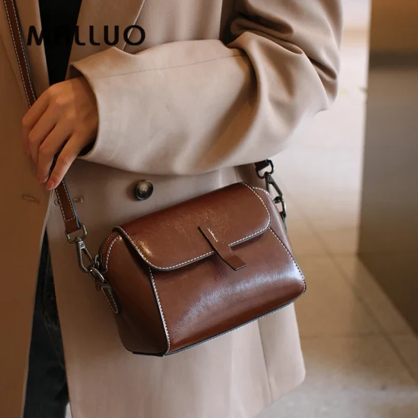 Oil Wax Cowhide Genuine Leather Crossbody Small Bag for Women Fashionable S0ca0172d59dd4d9796a27b845f60f5abv