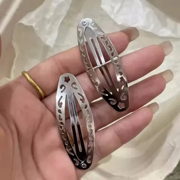 Vintage Hollowed Out Pattern Hair Clips Y2K Geometric Silver Oval Snap S0f0db0da6be04abdb3cd0eda488c7bafF