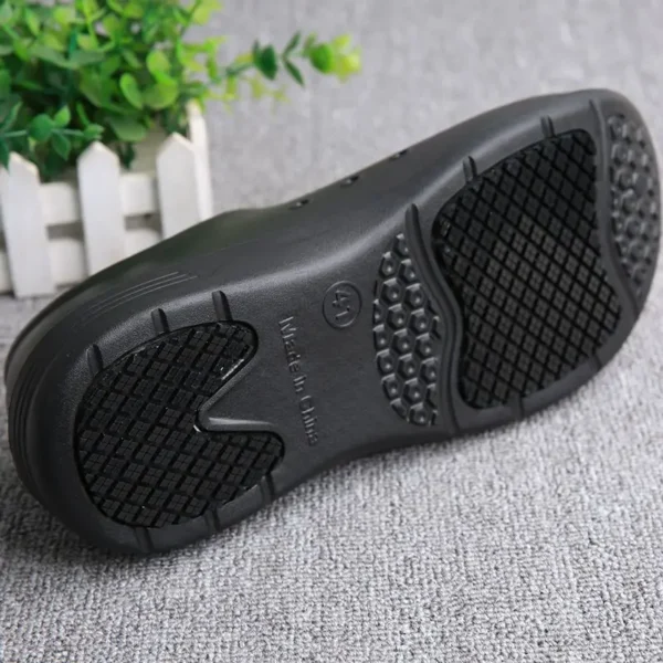 Non-Slip Chef Shoes for Both Men and Women - Lightweight and S2986e416edb14a25ad87c970c9c7d9f9L