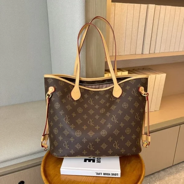 Vintage Style Minimalist Diaper Bag Leather Tote For Women Stylish Crossbody S379a9025f6cd45e8ae3abfcc8ed220117