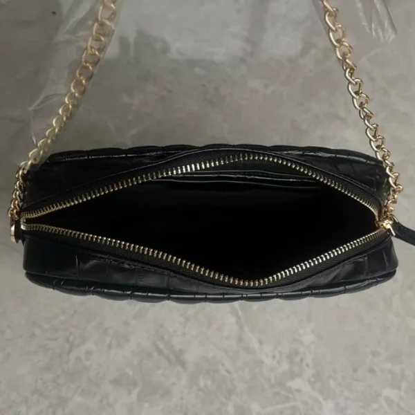 Women's Square PU faux leather Messenger Bag S4b9ba542c4394ef79c0c7d95a17e070bu