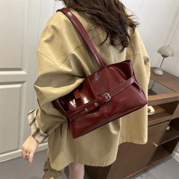 New Fashionable Versatile Belt Buckle Handbag Korean Style Solid Color Soft S89dec53391be4d22a1ae505c42b854d8c
