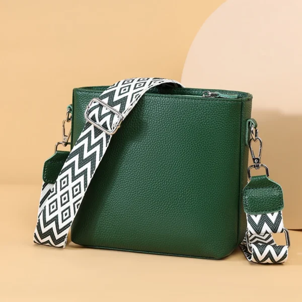 100% Genuine Leather Crossbody Bag Women Fashion Wide Strap Shoulder Bag S9973beb7d5b743a891a39c86eed0b59eA