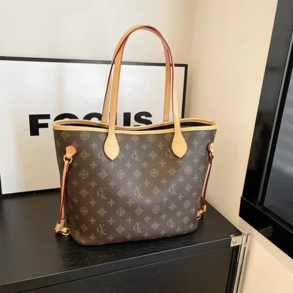 Vintage Style Minimalist Diaper Bag Leather Tote For Women Stylish Crossbody Sa0225ac9ab6a420fbdef550772dccd3aD