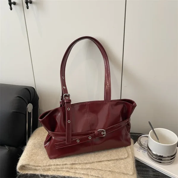 New Fashionable Versatile Belt Buckle Handbag Korean Style Solid Color Soft Se3d6c4fc02974292b33e4c229e83633d1