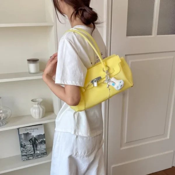 Vintage Diaper Bag: Elegant Crossbody Handbag For Women With Letter Logo Sfe95a2dbcc5c422c9177b48e23f44344a